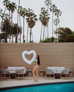 Valentina Vignali feet photo thumbnail