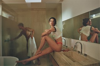 Kendall Jenner feet photo thumbnail