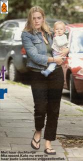 Kate Winslet feet photo thumbnail