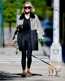 Naomi Watts feet photo thumbnail