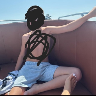 Katie Price feet photo thumbnail