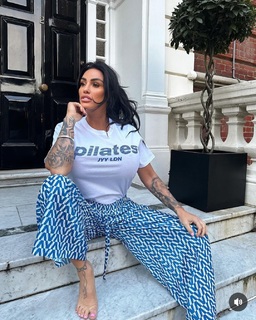 Katie Price feet photo thumbnail