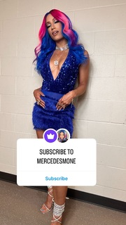 Sasha Banks feet photo thumbnail