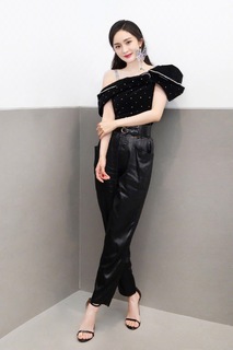 Mi Yang feet photo thumbnail