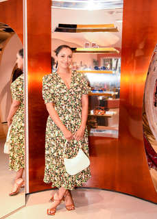 Kat Graham feet photo thumbnail