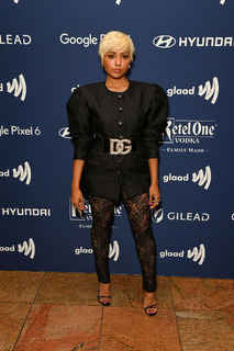 Kat Graham feet photo thumbnail