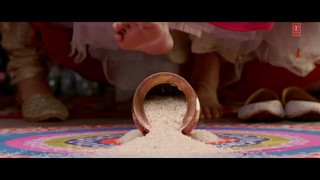 Kriti Sanon feet photo thumbnail