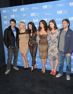 Selena Gomez feet photo thumbnail
