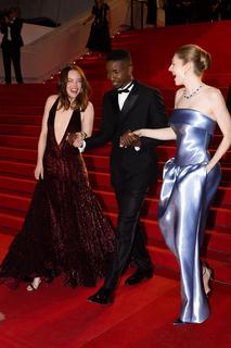 Emma Stone feet photo thumbnail