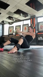 Brooke Burke feet photo thumbnail
