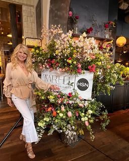 Christie Brinkley feet photo thumbnail