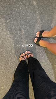 Corinna Kopf feet photo thumbnail