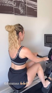 Lele Pons feet photo thumbnail