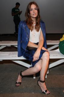 Mandy Moore feet photo thumbnail