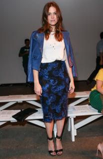 Mandy Moore feet photo thumbnail