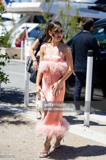 Lucy Hale feet photo thumbnail