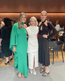 Molly Sims feet photo thumbnail