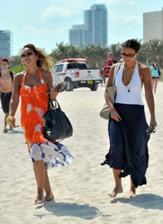 Evelyn Lozada feet photo thumbnail