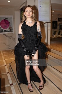 Paris Jackson feet photo thumbnail
