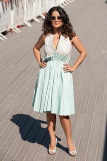 Salma Hayek feet photo thumbnail