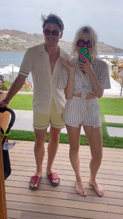Pixie Lott feet photo thumbnail