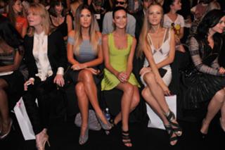 Petra Nemcova feet photo thumbnail