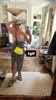 Busy Philipps feet photo thumbnail