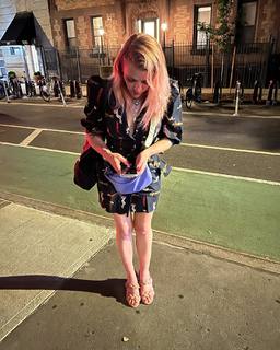 Busy Philipps feet photo thumbnail