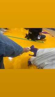 Addison Rae feet photo thumbnail