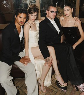 Barbara Palvin feet photo thumbnail