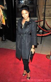 Naomie Harris feet photo thumbnail