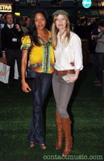 Naomie Harris feet photo thumbnail