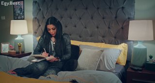 Haifa Wehbe feet photo thumbnail