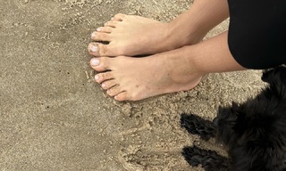 Irina Shayk feet photo thumbnail