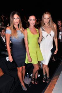 Petra Nemcova feet photo thumbnail