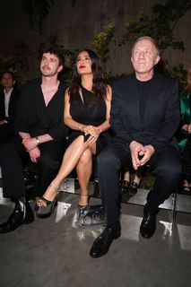 Salma Hayek feet photo thumbnail