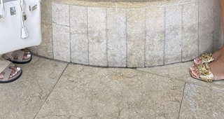 Jilly Anais feet photo thumbnail