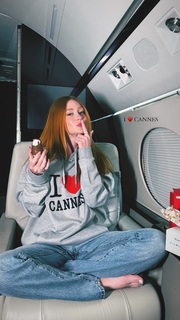 Marina Ruy Barbosa feet photo thumbnail