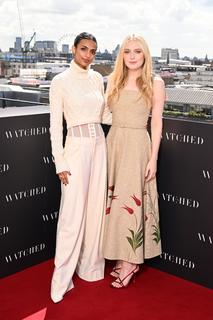 Dakota Fanning feet photo thumbnail