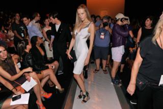 Petra Nemcova feet photo thumbnail