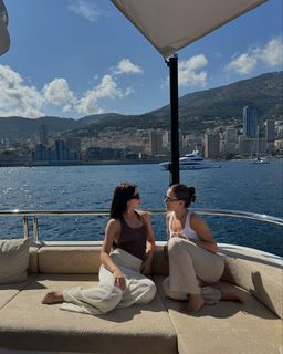 Jade Picon feet photo thumbnail