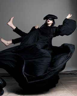 Lady Gaga feet photo thumbnail