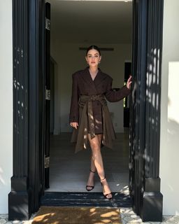 Lucy Hale feet photo thumbnail