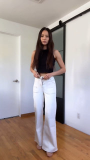 Jamie Chung feet photo thumbnail