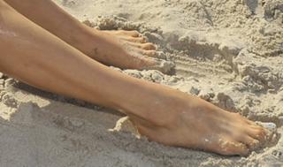 Joanna Jablczynska feet photo thumbnail