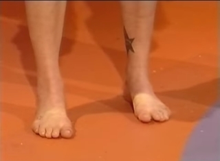 Fearne Cotton feet photo thumbnail