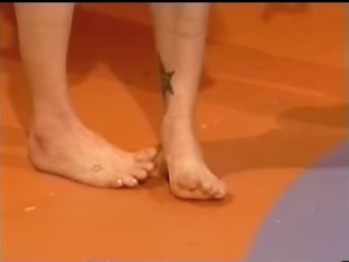 Fearne Cotton feet photo thumbnail
