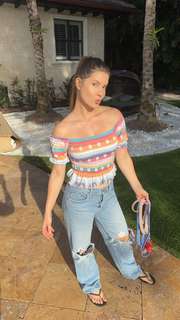 Amanda Cerny feet photo thumbnail