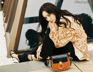 Mi Yang feet photo thumbnail