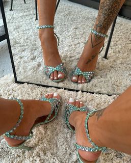 Victoria Waldrip feet photo thumbnail